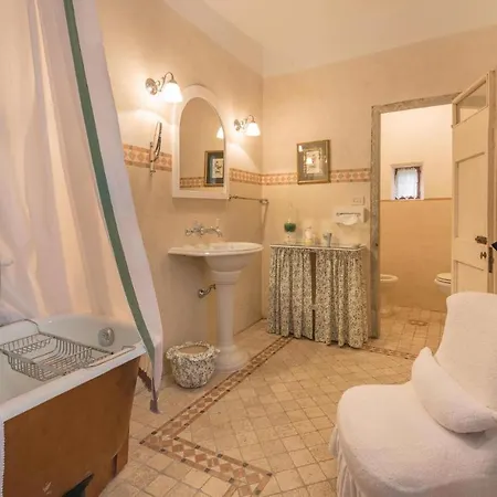 펜션 Poggiolo Gricignano